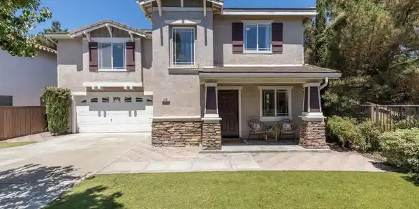2567 Secret Canyon Pl