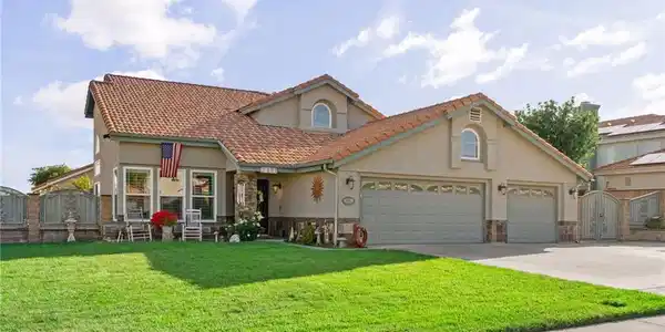 2431 W Calle Celeste Drive
