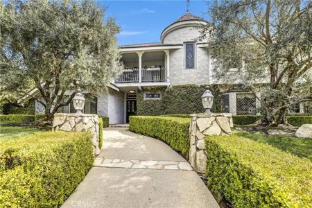4032 Cresthaven Drive