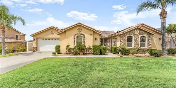 6792 N Ofelia Drive