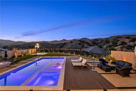 21611 Canyon Cove