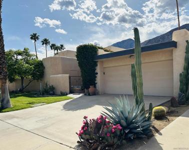 202 Pointing Rock Dr