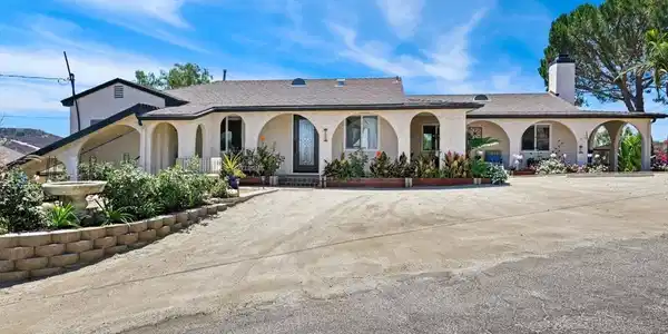 11609 Sunset Knolls Rd