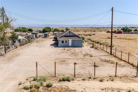 9668 W Rosamond Boulevard