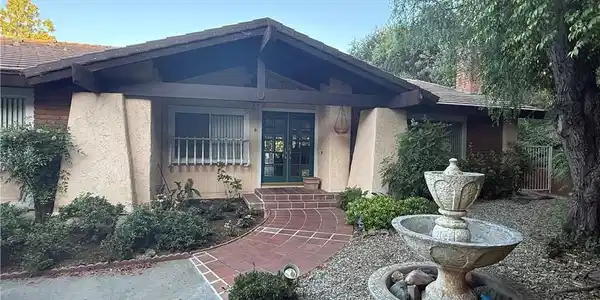 2236 Hillsbury Road