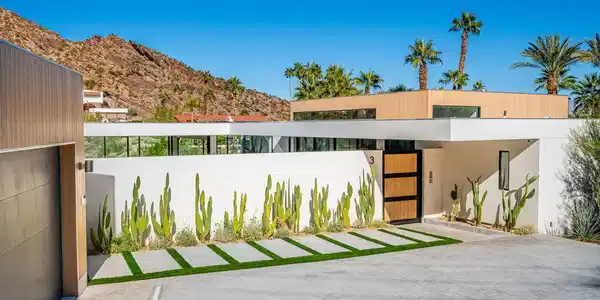 310 W Crestview Drive