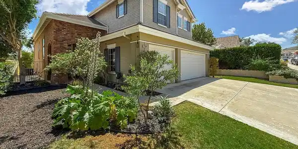 2350 Laurelwood Drive