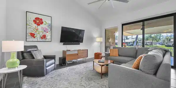 5 La Ronda Drive