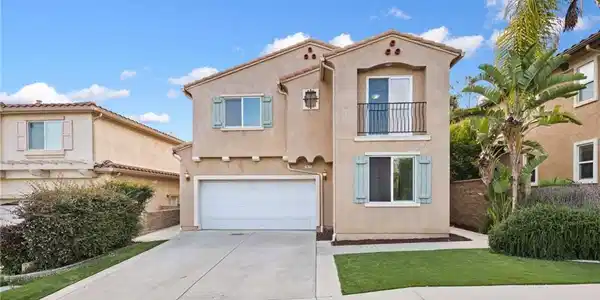 3425 Fionna Place