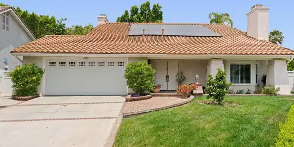 29003 Hollow Oak Court