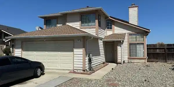 2813 Honeysuckle Cir