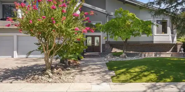 1667 Glenrock Court