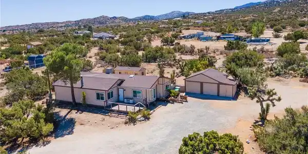 2033 Hollister Road