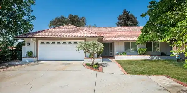 12824 Woodley Avenue