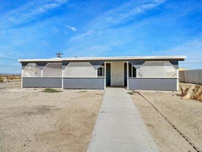 2206 Ocean Side Avenue