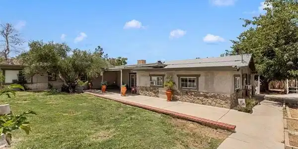 12317 E Avenue V-12