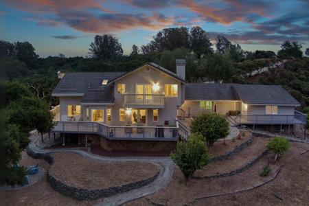 1650 Andreas Estates Place