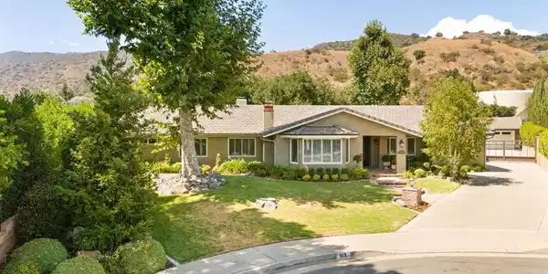 919 Willow Springs Lane