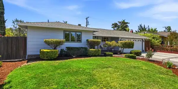 185 Howes Drive