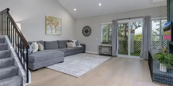 5867 E MOUNTAIN LOOP Trail