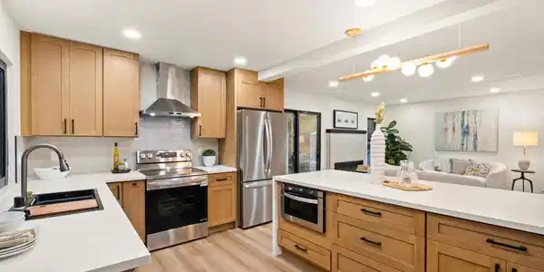 4703 Helix Glen Dr