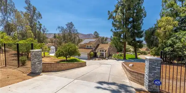 10851 Orchard View Lane
