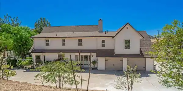 9210 Yucca Hills