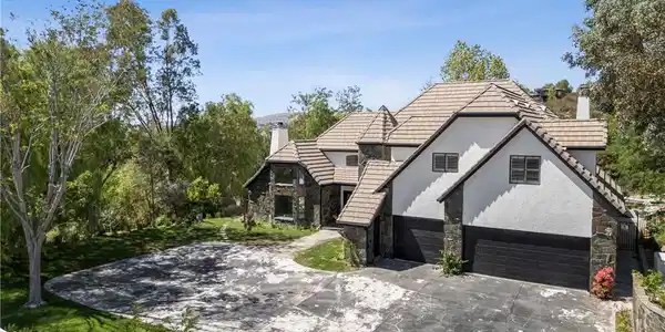 16161 Sky Ranch