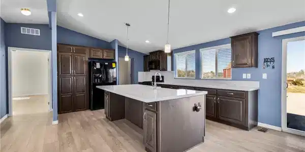 55925 Vallihi Drive