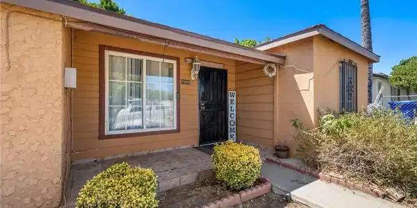 9988 Citrus Avenue