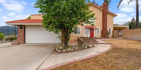 1636 Devore