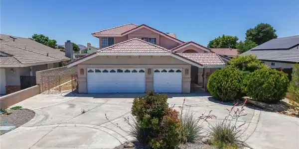 14389 Ironsides Lane