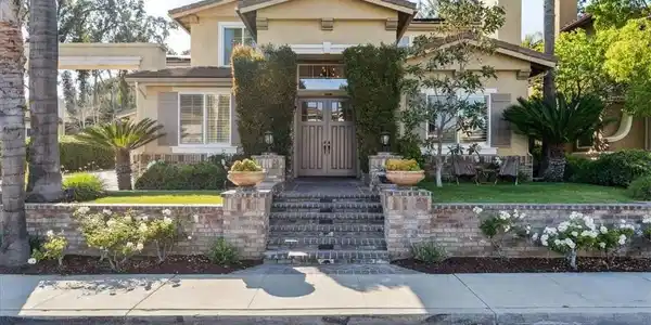 807 Alderdale Court
