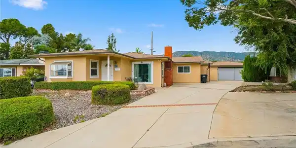 679 Bridwell