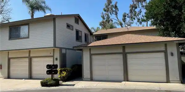 960 Pinyon
