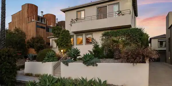 626 Pacific Street