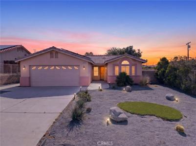 12828 Miracle Hill