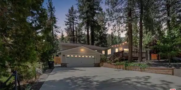 1713 Twin Lakes Road