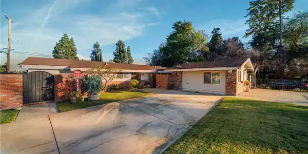 1610 N Amador Avenue