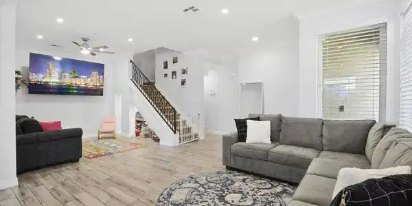 11372 Via Rancho San Diego