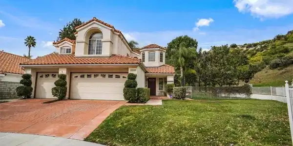 25559 Longfellow Place