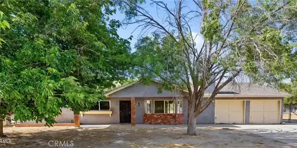10157 E Avenue R8