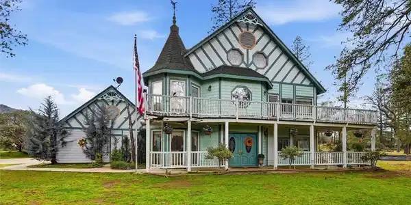 38076 Pine Meadow