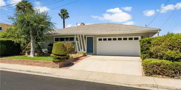 651 Villa Montes