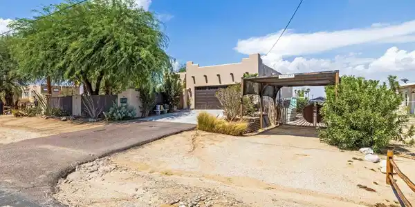 864 Rango Way