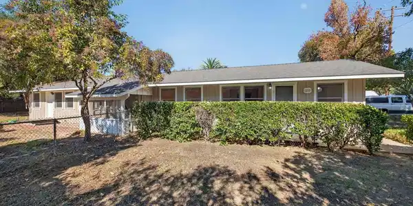 1211 Cruzero Street