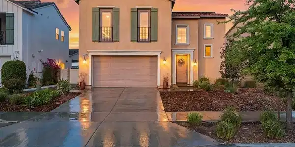 25140 Golden Maple Drive