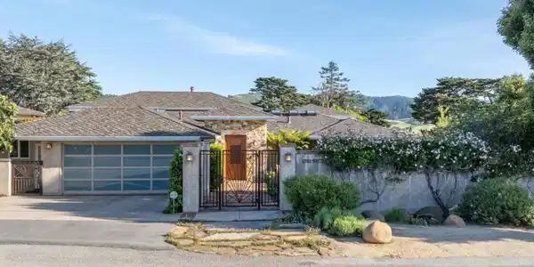 26123 Mesa Drive