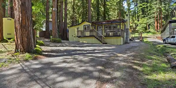 990 Creek Drive