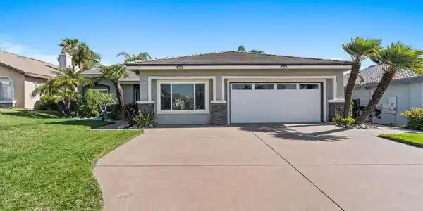 2816 W Sunnyview
